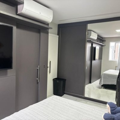 Apartamento com 173m², 2 quartos (sendo 2 suítes), 2 garagens, no bairro Campinas em São José