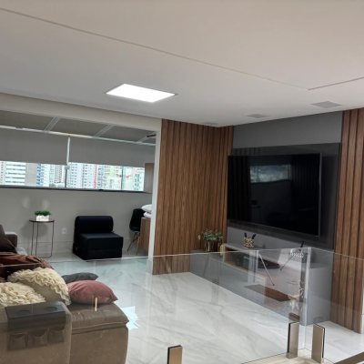 Apartamento com 173m², 2 quartos (sendo 2 suítes), 2 garagens, no bairro Campinas em São José