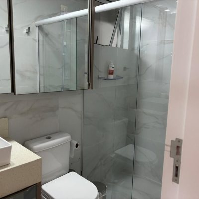 Apartamento com 173m², 2 quartos (sendo 2 suítes), 2 garagens, no bairro Campinas em São José
