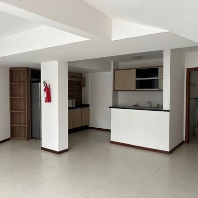 Apartamento com 173m², 2 quartos (sendo 2 suítes), 2 garagens, no bairro Campinas em São José