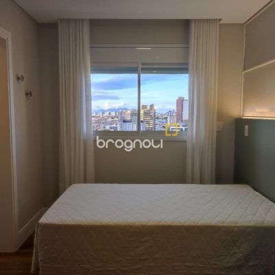 Apartamento com 121m², 3 quartos (sendo 3 suítes), 2 garagens, no bairro Kobrasol em São José