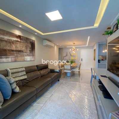Apartamento com 101m², 2 quartos (sendo 2 suítes), 1 garagem, no bairro Centro em Florianópolis