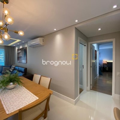 Apartamento com 101m², 2 quartos (sendo 2 suítes), 1 garagem, no bairro Centro em Florianópolis