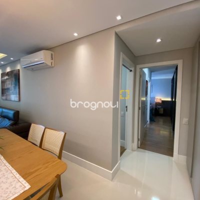 Apartamento com 101m², 2 quartos (sendo 2 suítes), 1 garagem, no bairro Centro em Florianópolis