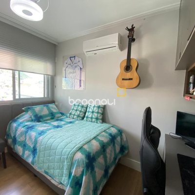 Apartamento com 101m², 2 quartos (sendo 2 suítes), 1 garagem, no bairro Centro em Florianópolis