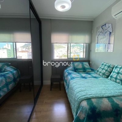 Apartamento com 101m², 2 quartos (sendo 2 suítes), 1 garagem, no bairro Centro em Florianópolis