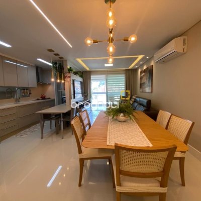 Apartamento com 101m², 2 quartos (sendo 2 suítes), 1 garagem, no bairro Centro em Florianópolis