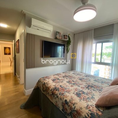 Apartamento com 101m², 2 quartos (sendo 2 suítes), 1 garagem, no bairro Centro em Florianópolis