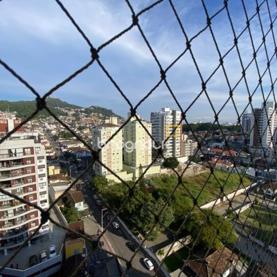 Apartamento com 101m², 2 quartos (sendo 2 suítes), 1 garagem, no bairro Centro em Florianópolis