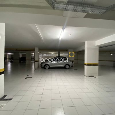 Apartamento com 101m², 2 quartos (sendo 2 suítes), 1 garagem, no bairro Centro em Florianópolis