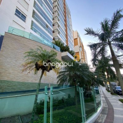 Apartamento com 101m², 2 quartos (sendo 2 suítes), 1 garagem, no bairro Centro em Florianópolis