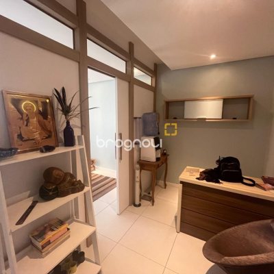Sala com 35m², 1 garagem, no bairro Trindade em Florianópolis