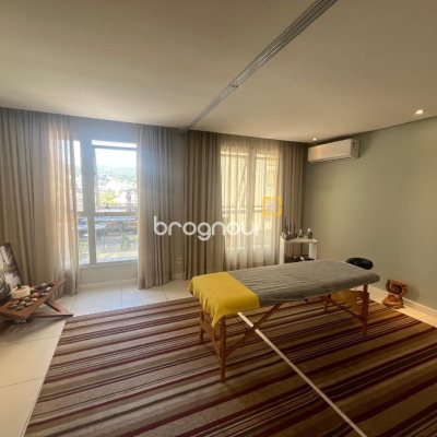 Sala com 35m², 1 garagem, no bairro Trindade em Florianópolis
