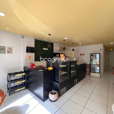 Loja com 56m², no bairro Kobrasol em São José