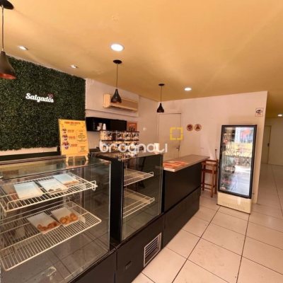 Loja com 56m², no bairro Kobrasol em São José