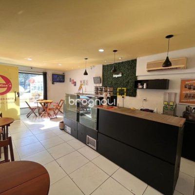 Loja com 56m², no bairro Kobrasol em São José