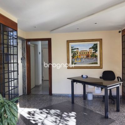Apartamento com 120m², 3 quartos (sendo 1 suíte), 2 garagens, no bairro Centro em Florianópolis