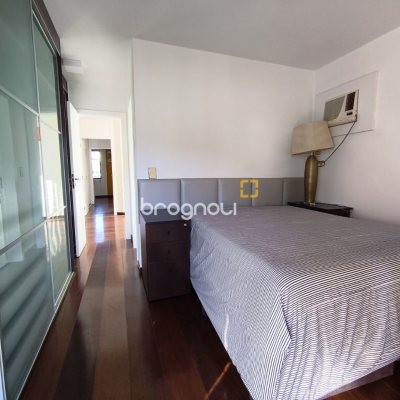 Apartamento com 120m², 3 quartos (sendo 1 suíte), 2 garagens, no bairro Centro em Florianópolis