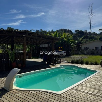 Sítio com 200m², no bairro Potecas em São José