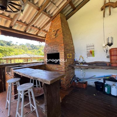 Sítio com 200m², no bairro Potecas em São José