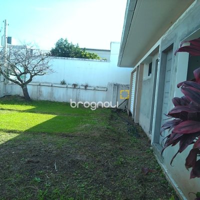 Terreno com 825m², no bairro Balneário em Florianópolis