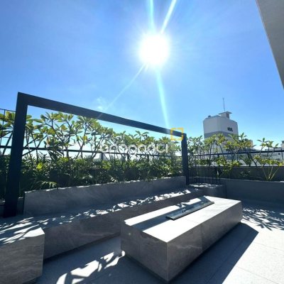 Apartamento com 107m², 3 quartos (sendo 1 suíte), 2 garagens, no bairro Centro em Florianópolis