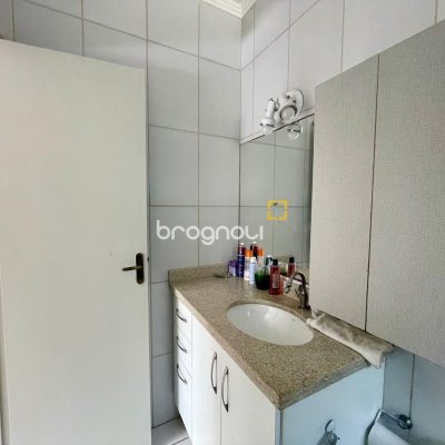 Apartamento com 92m², 3 quartos (sendo 2 suítes), 1 garagem, no bairro Ingleses em Florianópolis