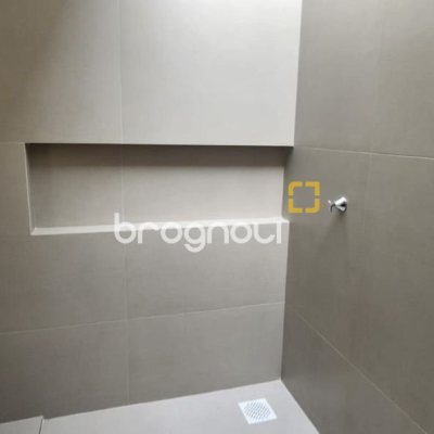 Casa com 153m², 3 quartos (sendo 1 suíte), 1 garagem, no bairro Ipiranga em São José