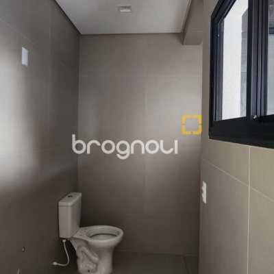 Casa com 153m², 3 quartos (sendo 1 suíte), 1 garagem, no bairro Ipiranga em São José