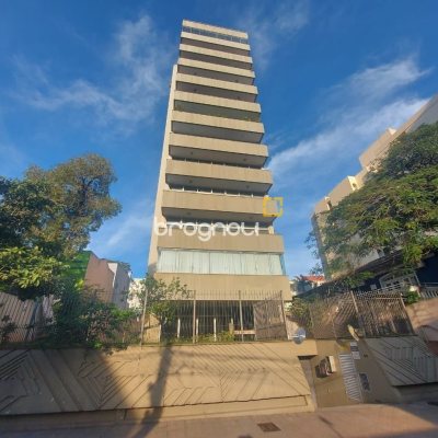 Apartamento com 214m², 4 quartos (sendo 2 suítes), 2 garagens, no bairro Centro em Florianópolis