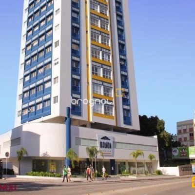 Sala com 23m², 1 garagem, no bairro Carvoeira em Florianópolis