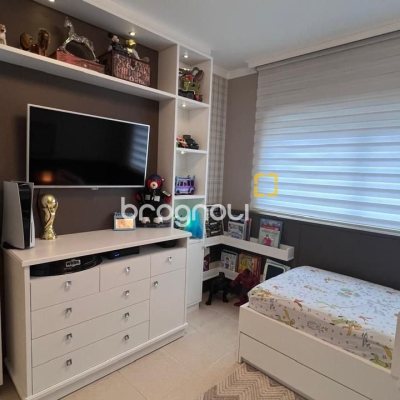 Apartamento com 109m², 3 quartos (sendo 1 suíte), 2 garagens, no bairro Jardim Atlântico em Florianópolis