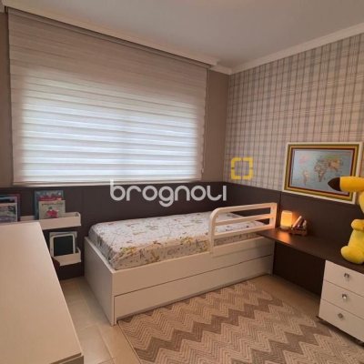 Apartamento com 109m², 3 quartos (sendo 1 suíte), 2 garagens, no bairro Jardim Atlântico em Florianópolis