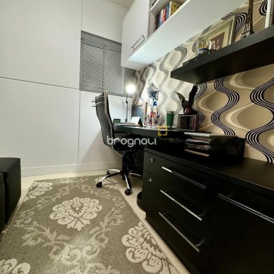 Apartamento com 109m², 3 quartos (sendo 1 suíte), 2 garagens, no bairro Jardim Atlântico em Florianópolis