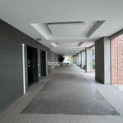 Apartamento com 109m², 3 quartos (sendo 1 suíte), 2 garagens, no bairro Jardim Atlântico em Florianópolis