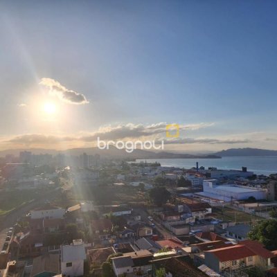 Apartamento com 109m², 3 quartos (sendo 1 suíte), 2 garagens, no bairro Jardim Atlântico em Florianópolis