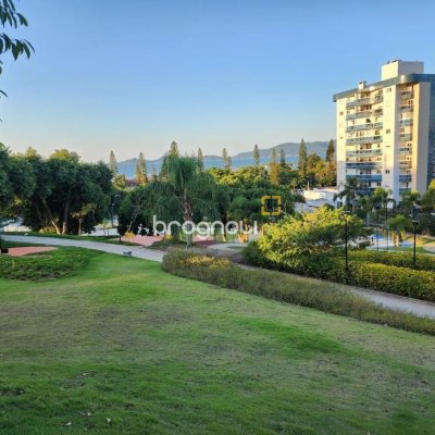 Apartamento com 109m², 3 quartos (sendo 1 suíte), 2 garagens, no bairro Jardim Atlântico em Florianópolis