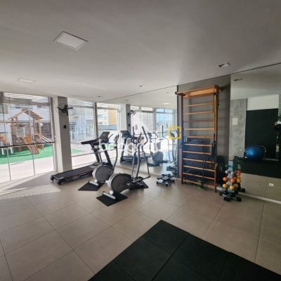 Apartamento com 111m², 3 quartos (sendo 1 suíte), 4 garagens, no bairro Abraão em Florianópolis
