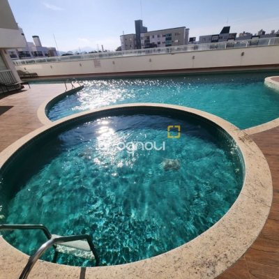Apartamento com 111m², 3 quartos (sendo 1 suíte), 4 garagens, no bairro Abraão em Florianópolis