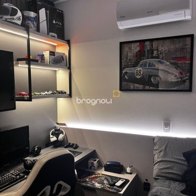 Apartamento com 111m², 3 quartos (sendo 1 suíte), 4 garagens, no bairro Abraão em Florianópolis