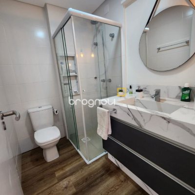 Apartamento com 111m², 3 quartos (sendo 1 suíte), 4 garagens, no bairro Abraão em Florianópolis