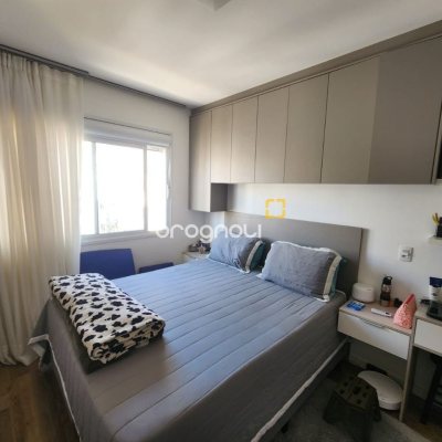 Apartamento com 111m², 3 quartos (sendo 1 suíte), 4 garagens, no bairro Abraão em Florianópolis