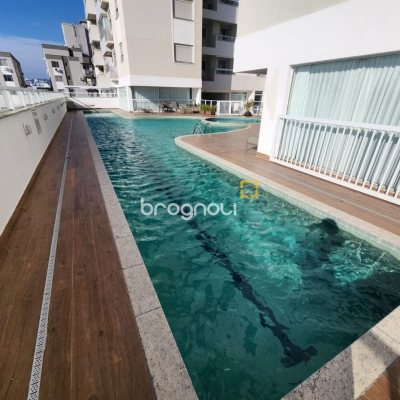 Apartamento com 111m², 3 quartos (sendo 1 suíte), 4 garagens, no bairro Abraão em Florianópolis
