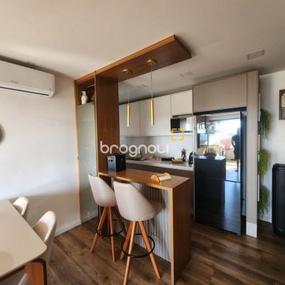 Apartamento com 111m², 3 quartos (sendo 1 suíte), 4 garagens, no bairro Abraão em Florianópolis