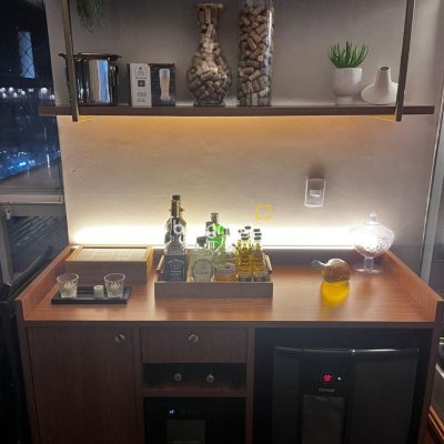 Apartamento com 111m², 3 quartos (sendo 1 suíte), 4 garagens, no bairro Abraão em Florianópolis