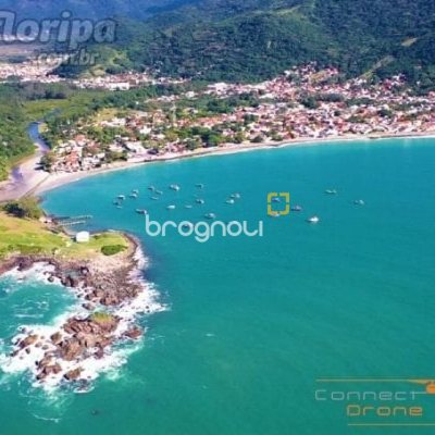 Terreno com 2431m², no bairro Pântano do Sul em Florianópolis