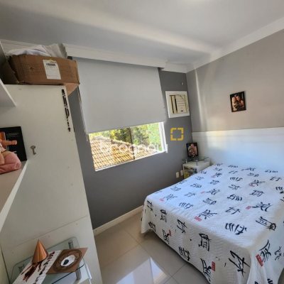 Casa com 204m², 4 quartos (sendo 1 suíte), 4 garagens, no bairro Agronômica em Florianópolis