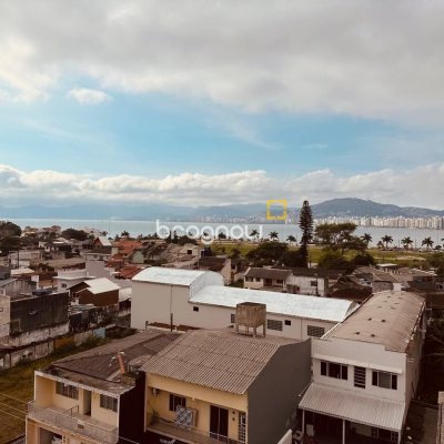 Apartamento com 170m², 2 quartos (sendo 1 suíte), 2 garagens, no bairro Balneário em Florianópolis