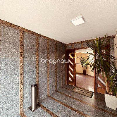 Apartamento com 170m², 2 quartos (sendo 1 suíte), 2 garagens, no bairro Balneário em Florianópolis