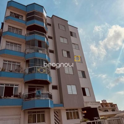Apartamento com 170m², 2 quartos (sendo 1 suíte), 2 garagens, no bairro Balneário em Florianópolis